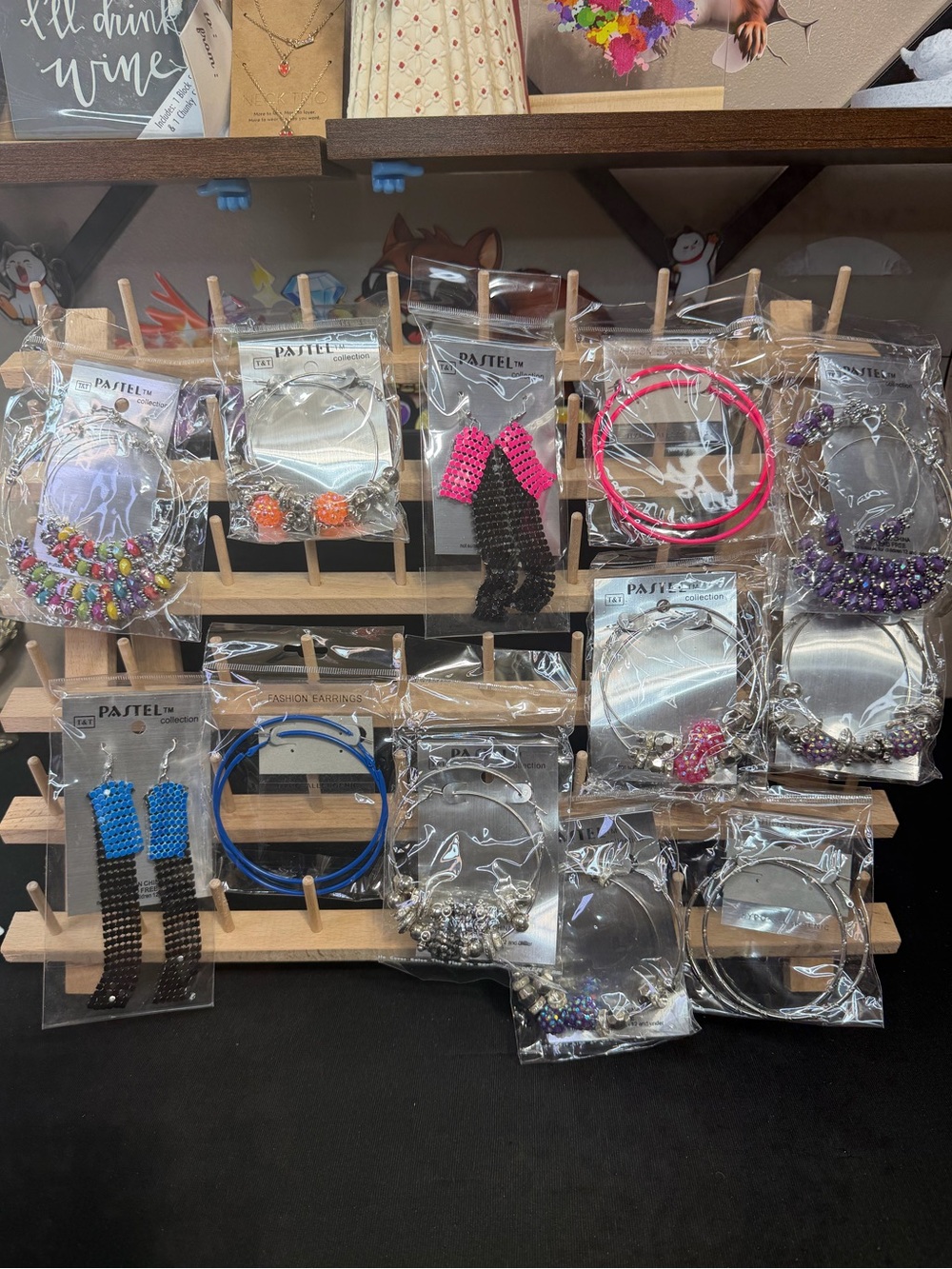 Women’s earring bundle 12 pair.  E3